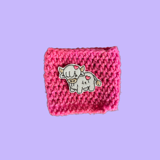 Highland Cow Crochet Coffee Cozy with Glitter Embroidery Accent